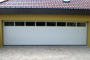 Garagentore Sektionaltore Lipotherm weiss Fenster