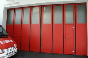 industrietore schiebefalttore aluminium al602sf feuerwehr 1