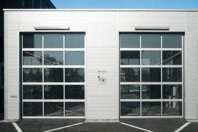 Industrietore Sektionaltore Aluminium DSTR40 Unternehmen Glas